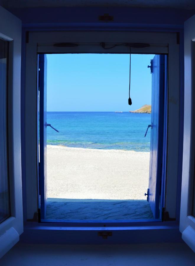 The Charming Beach House, Ideal For 4 To 5 People Ioulis Bagian luar foto